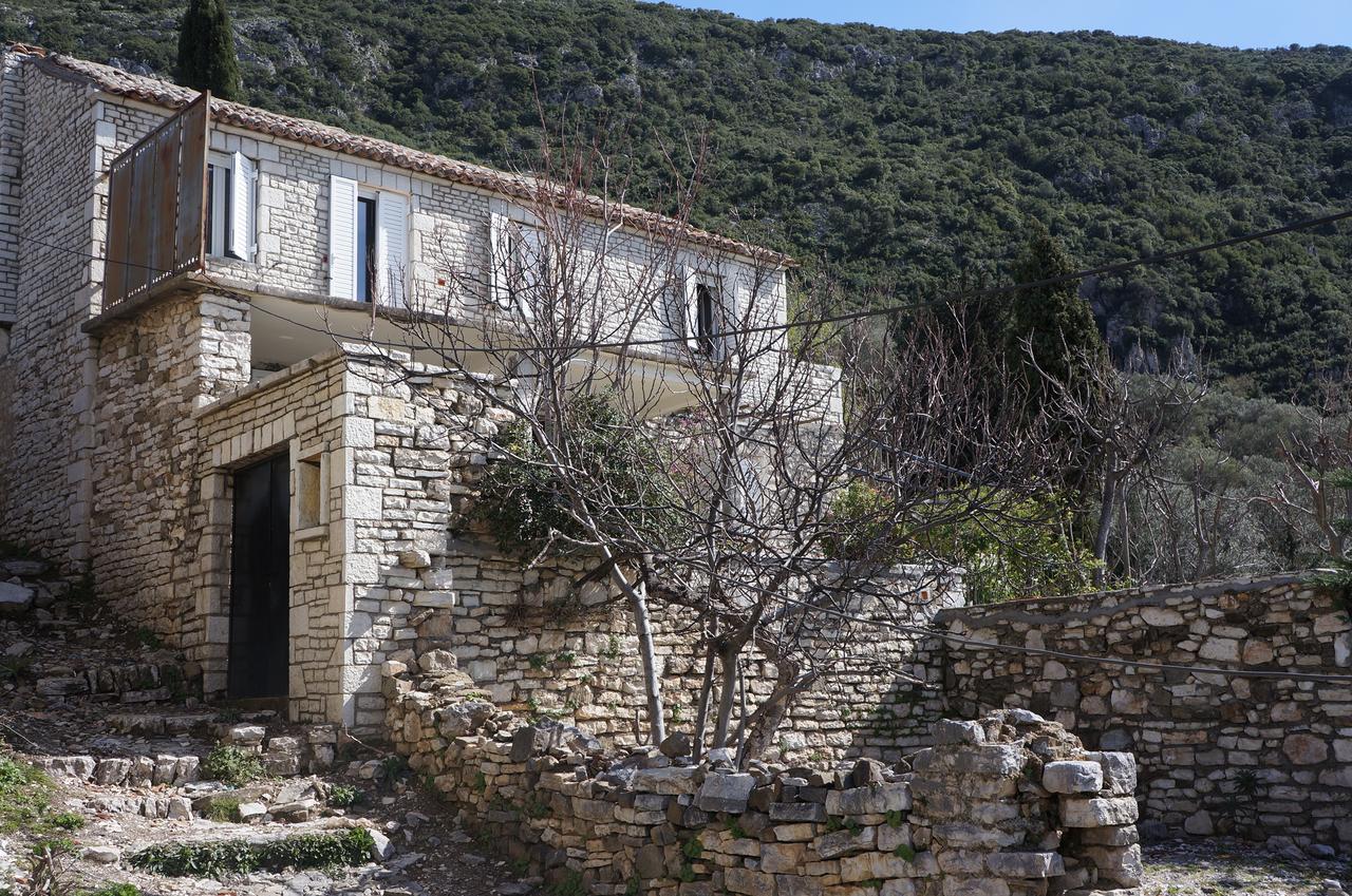 Les Villas De Qeparo Exteriör bild